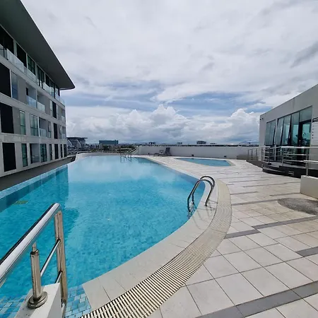Cozy 2Br Apt Near Airport, Town & Vivacity Mall Kuching Exterior photo