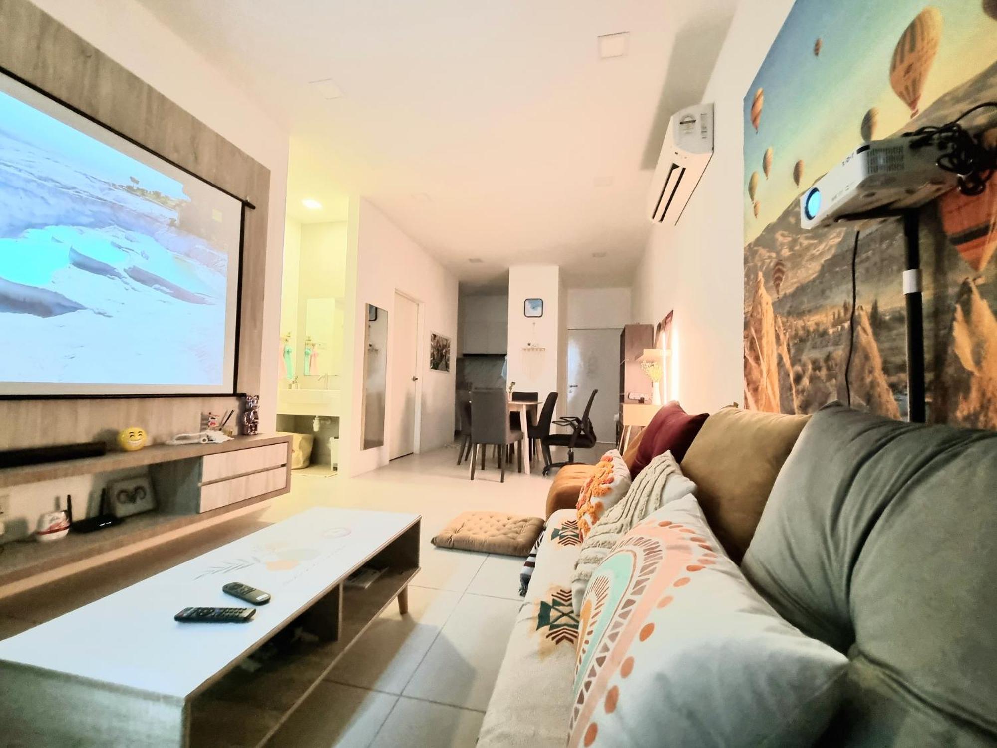 Apartment Cozy 2br Near Airport, Town & Vivacity Mall *